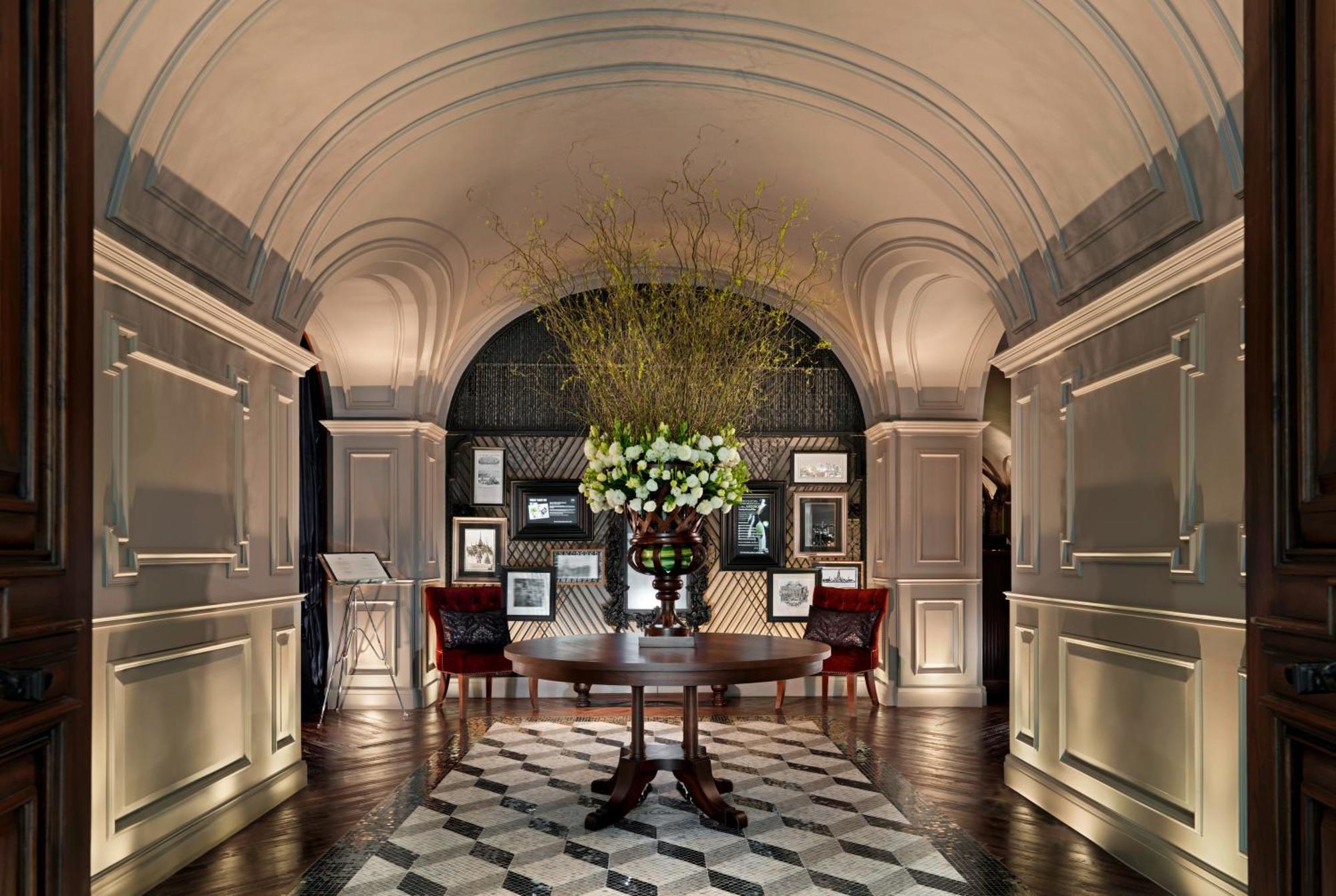 โรงแรมมิวส์ กรุงเทพ หลังสวน เอ็มแกลเลอรี่ - Sha Extra โรงแรม